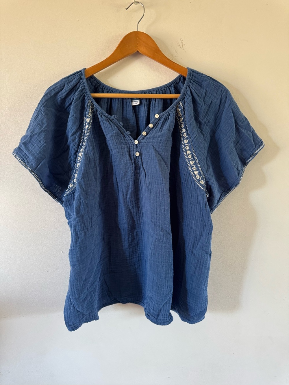 Old Navy Womens XL Blue 100% Cotton Gauze Embroidered Boho Peasant Top